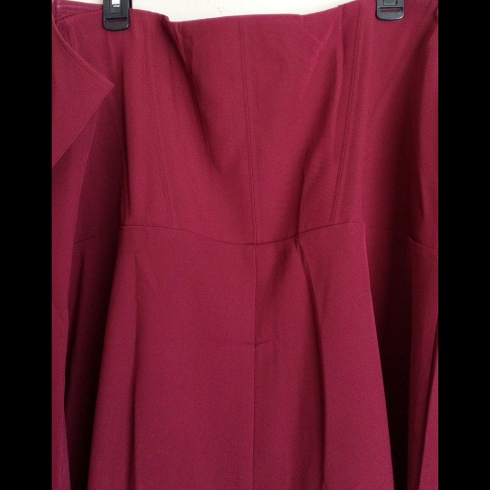 BNWT ASOS DESIGN CURVE EXCLUSIVE BARDOT CORSET DETAIL MIDI DRESS IN WINE - Picture 12 of 15